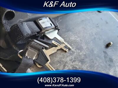 2015 Isuzu NPR   - Photo 4 - Campbell, CA 95008