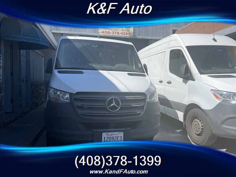 2021 Mercedes-Benz Sprinter 1500  Standard Roof Cargo Van 144