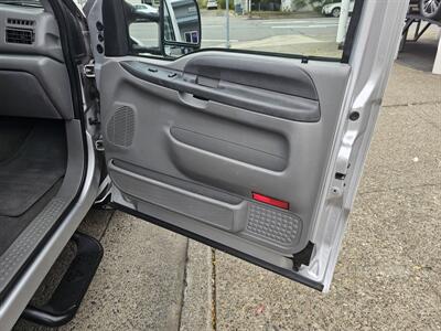 2002 Ford F-250 Super Duty XL   - Photo 9 - Redding, CA 96001