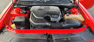 2015 Dodge Challenger SXT Plus   - Photo 19 - Redding, CA 96001