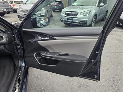 2018 Honda Civic LX   - Photo 10 - Redding, CA 96001