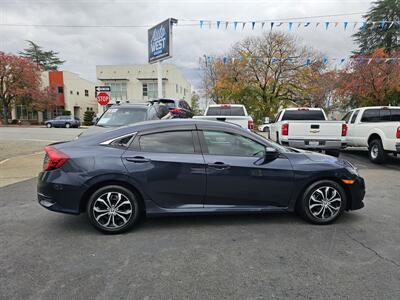 2018 Honda Civic LX   - Photo 8 - Redding, CA 96001