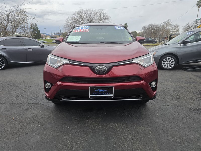 2018 Toyota RAV4 XLE  