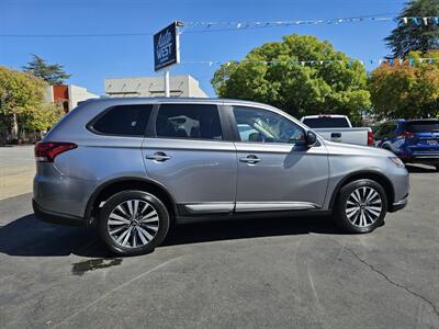 2020 Mitsubishi Outlander ES - Photo 8 - Redding, CA 96001