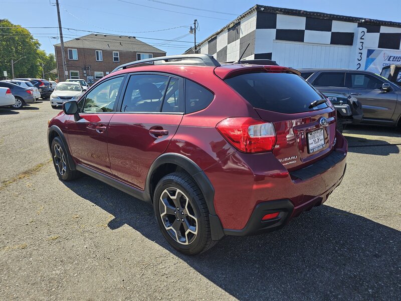 2014 Subaru XV Crosstrek 2.0i Premium - Photo 8 - Everett, WA 98201
