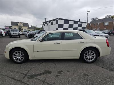 2010 Chrysler 300 C HEMI   - Photo 7 - Everett, WA 98201