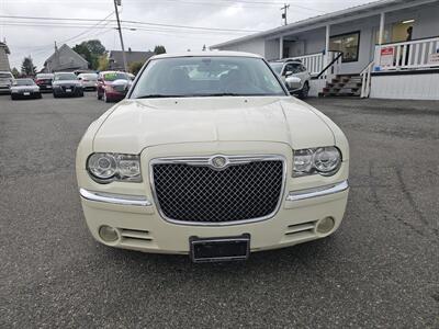 2010 Chrysler 300 C HEMI   - Photo 2 - Everett, WA 98201