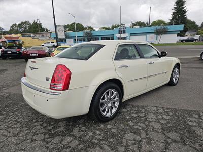 2010 Chrysler 300 C HEMI   - Photo 10 - Everett, WA 98201