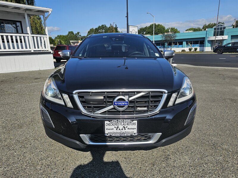 2013 Volvo XC60 T6 R-Design - Photo 2 - Everett, WA 98201
