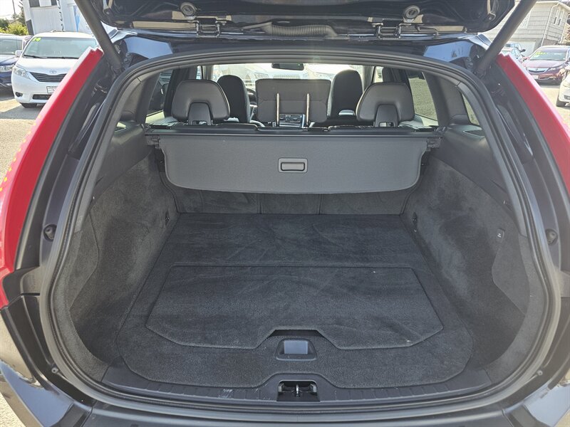 2013 Volvo XC60 T6 R-Design - Photo 12 - Everett, WA 98201