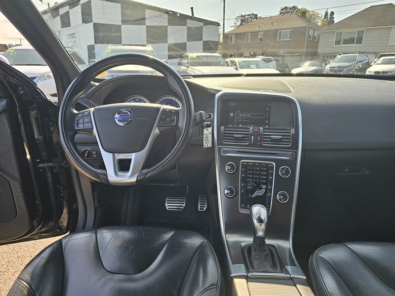2013 Volvo XC60 T6 R-Design - Photo 6 - Everett, WA 98201