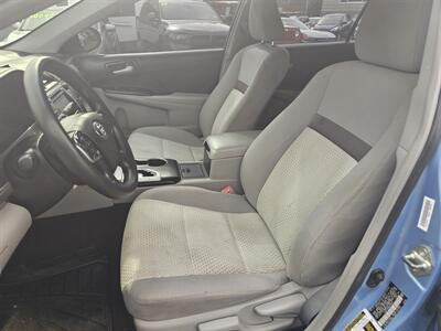 2014 Toyota Camry LE   - Photo 4 - Everett, WA 98201