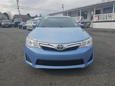 2014 Toyota Camry LE   - Photo 2 - Everett, WA 98201