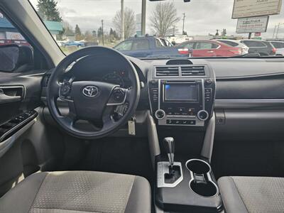 2014 Toyota Camry LE   - Photo 6 - Everett, WA 98201