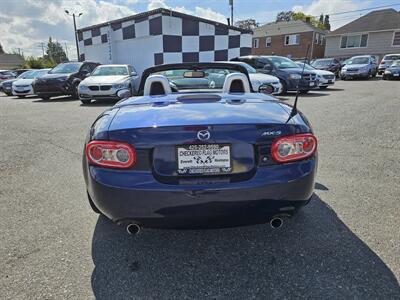 2011 Mazda MX-5 Miata Touring   - Photo 14 - Everett, WA 98201