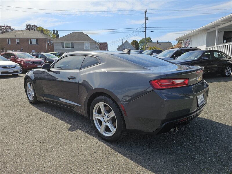 2017 Chevrolet Camaro LT - Photo 8 - Everett, WA 98201