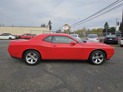 2020 Dodge Challenger SXT   - Photo 11 - Everett, WA 98201