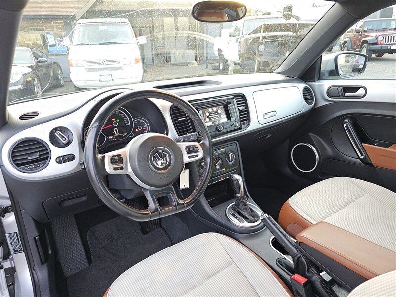 2015 Volkswagen Beetle-Classic 1.8T Classic PZEV - Photo 6 - Everett, WA 98201