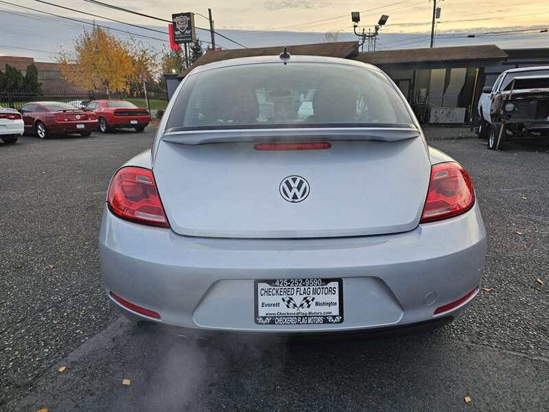 2015 Volkswagen Beetle-Classic 1.8T Classic PZEV - Photo 9 - Everett, WA 98201