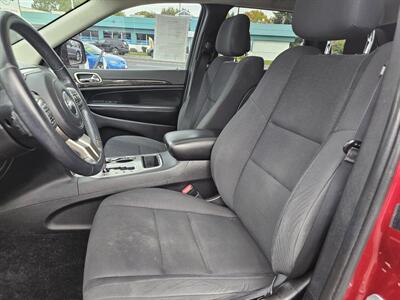 2012 Jeep Grand Cherokee Laredo   - Photo 4 - Everett, WA 98201