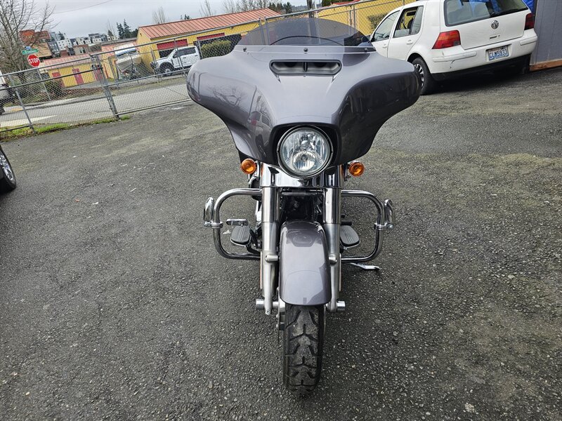 2014 Harley-Davidson Street Glide - Photo 2 - Everett, WA 98201