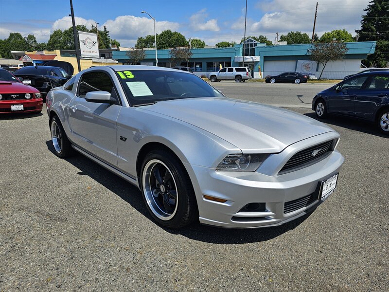 2013 Ford Mustang V6 Premium   - Photo 1 - Everett, WA 98201