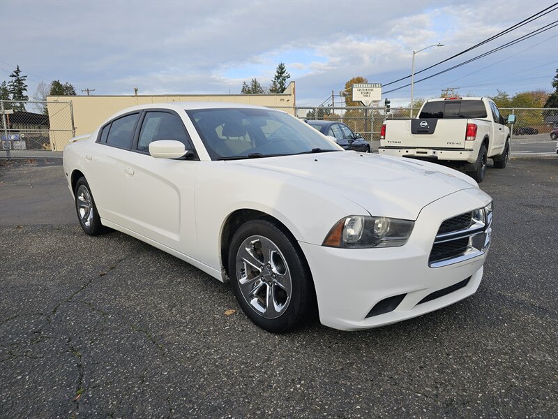 2012 Dodge Charger SE   - Photo 1 - Everett, WA 98201