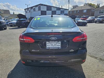 2016 Ford Focus SE   - Photo 9 - Everett, WA 98201