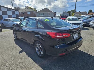 2016 Ford Focus SE   - Photo 8 - Everett, WA 98201