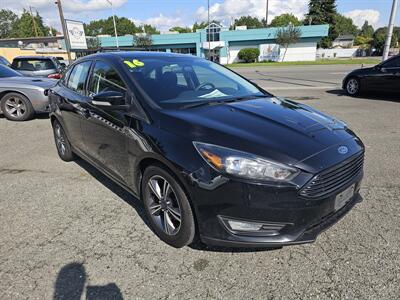 2016 Ford Focus SE   - Photo 1 - Everett, WA 98201