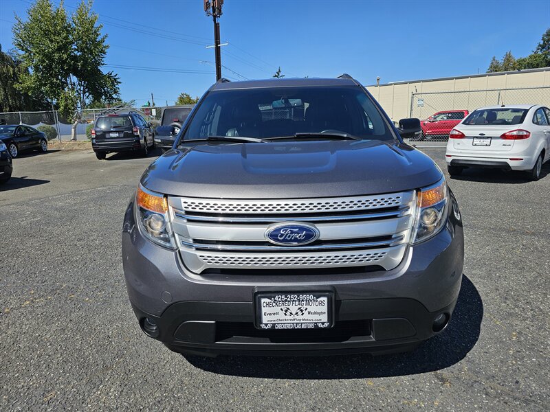 2013 Ford Explorer XLT - Photo 2 - Everett, WA 98201
