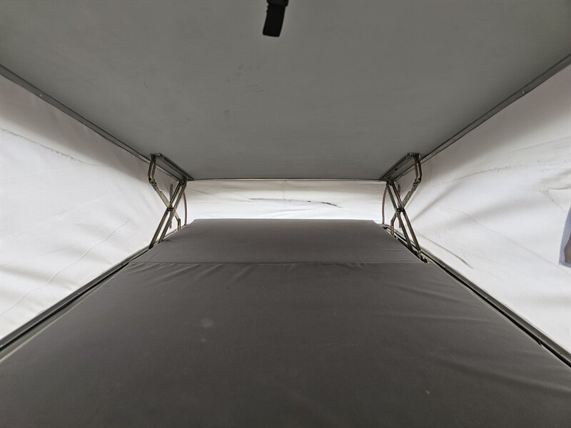 2000 Volkswagen EuroVan Weekender - Photo 11 - Everett, WA 98201