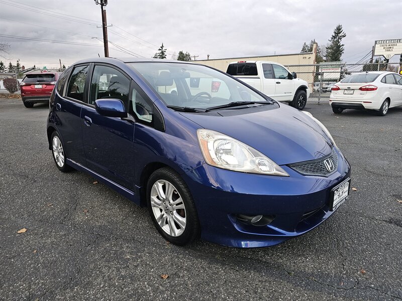 2011 Honda Fit Sport   - Photo 1 - Everett, WA 98201