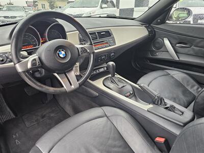2005 BMW Z4 2.5i   - Photo 5 - Everett, WA 98201