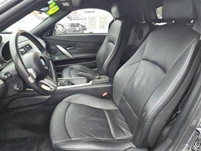 2005 BMW Z4 2.5i   - Photo 4 - Everett, WA 98201