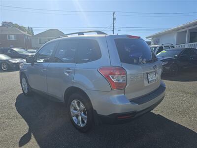 2015 Subaru Forester 2.5i   - Photo 8 - Everett, WA 98201