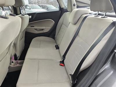 2016 Ford Fiesta SE - Photo 5 - Everett, WA 98201