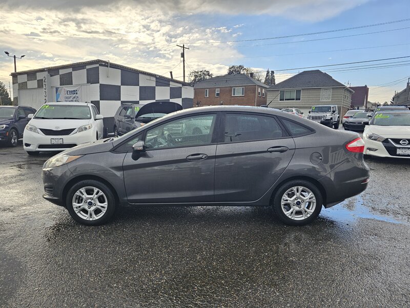 2016 Ford Fiesta SE - Photo 7 - Everett, WA 98201