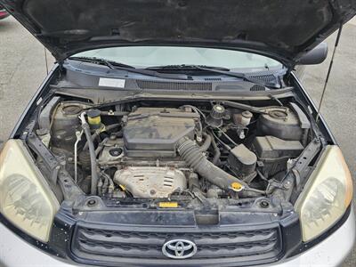 2002 Toyota RAV4   - Photo 11 - Everett, WA 98201