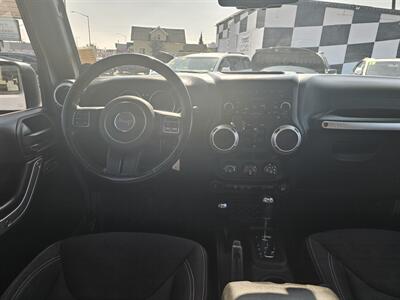 2013 Jeep Wrangler Unlimited Sahara   - Photo 6 - Everett, WA 98201