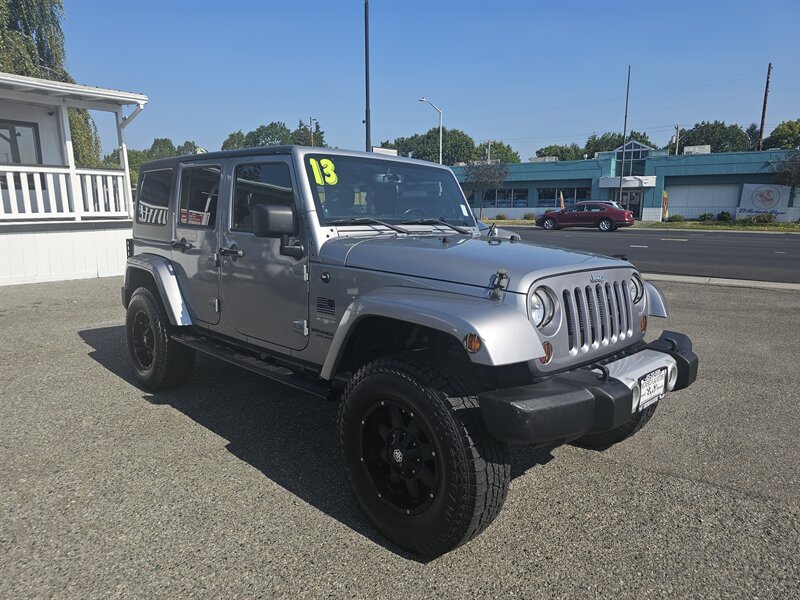 2013 Jeep Wrangler Unlimited Sahara  