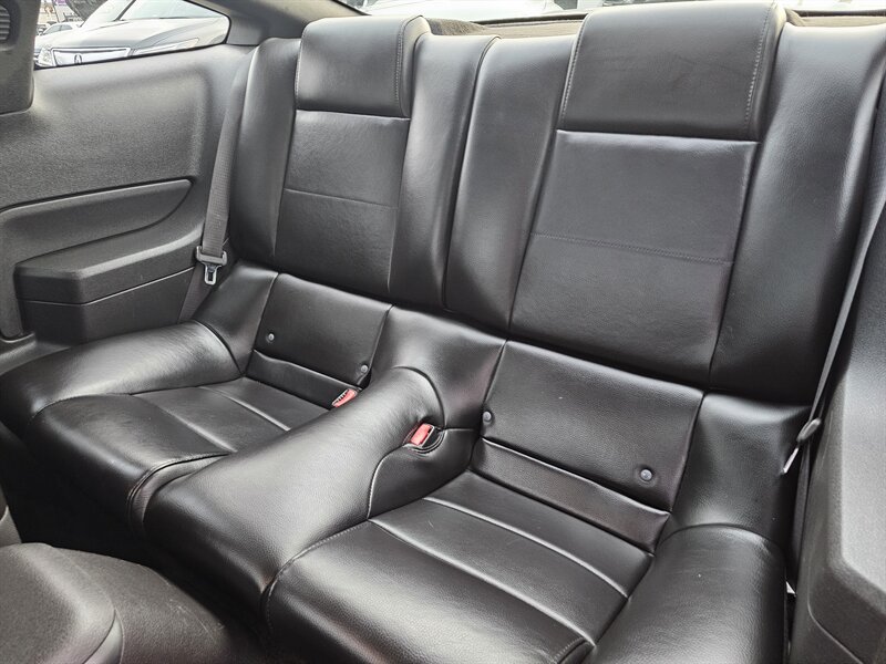 2007 Ford Mustang V6 Premium - Photo 5 - Everett, WA 98201
