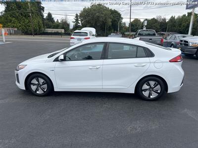 2019 Hyundai IONIQ Hybrid Blue   - Photo 1 - Vancouver, WA 98686