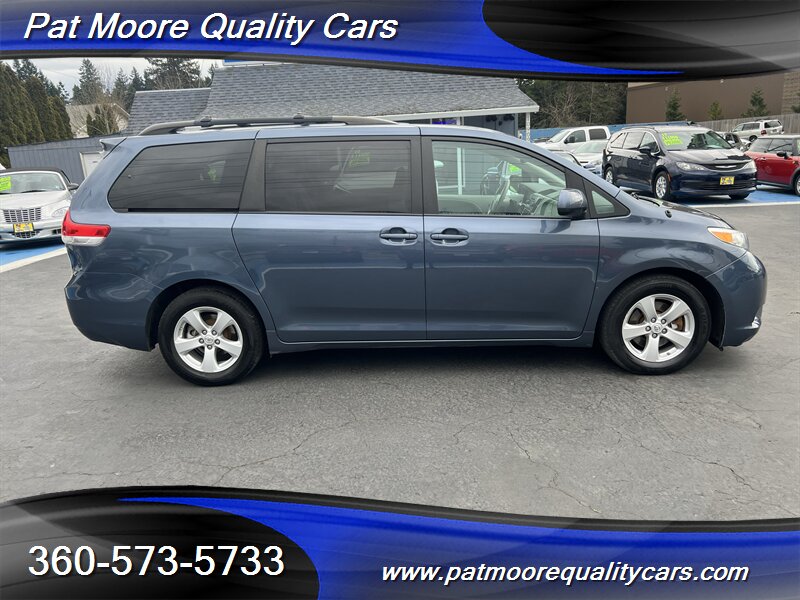 2014 Toyota Sienna LE 8-Passenger - Photo 5 - Vancouver, WA 98686