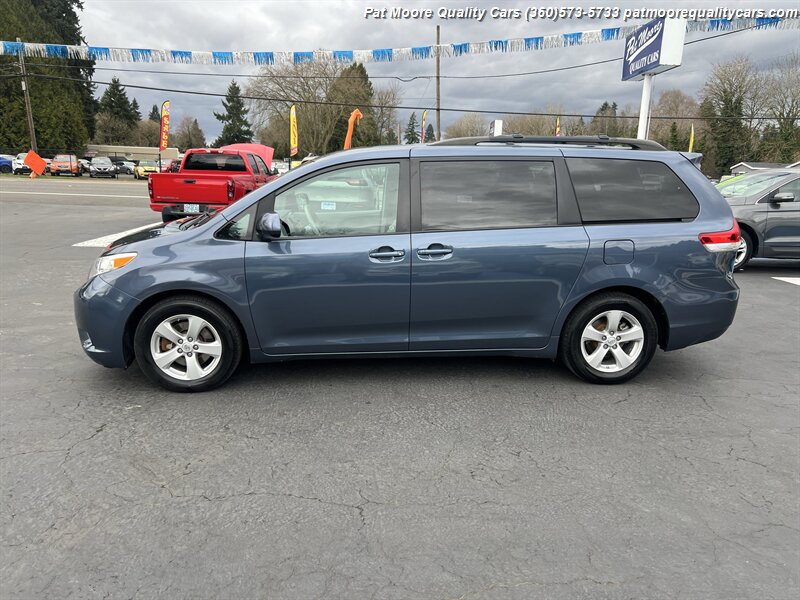 2014 Toyota Sienna LE 8-Passenger  