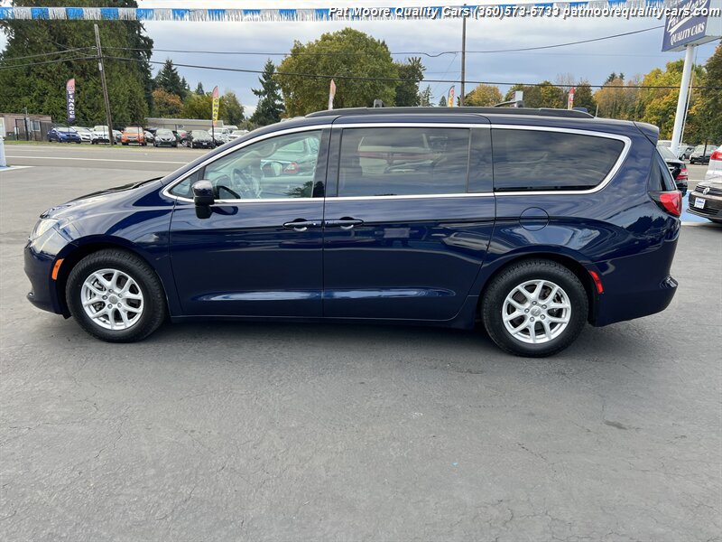 2017 Chrysler Pacifica Touring (** One Owner**) Excellent 7 Passenger  