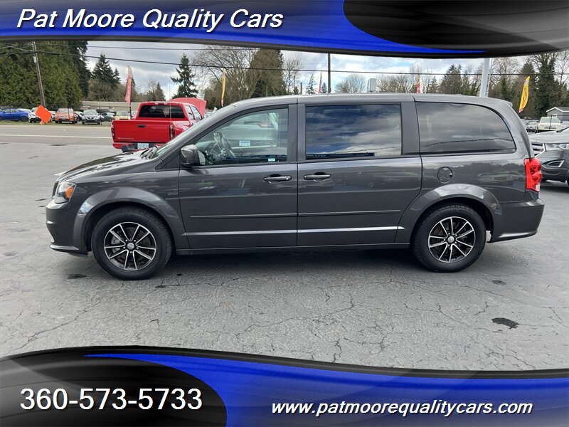 2017 Dodge Grand Caravan SE  