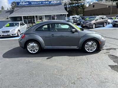 2012 Volkswagen Beetle-Classic 2.5L PZEV (**One Owner**) Xtra Low Miles Loaded Pr   - Photo 5 - Vancouver, WA 98686