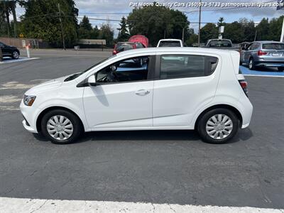 2017 Chevrolet Sonic LT Auto Fleet   - Photo 2 - Vancouver, WA 98686