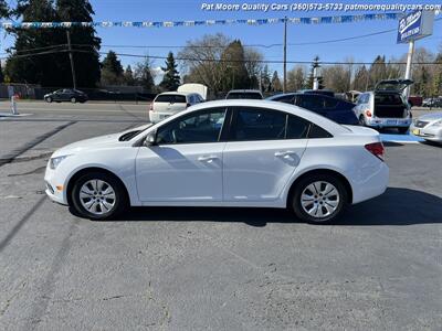 2016 Chevrolet Cruze Limited LS Auto Great MPG   - Photo 2 - Vancouver, WA 98686